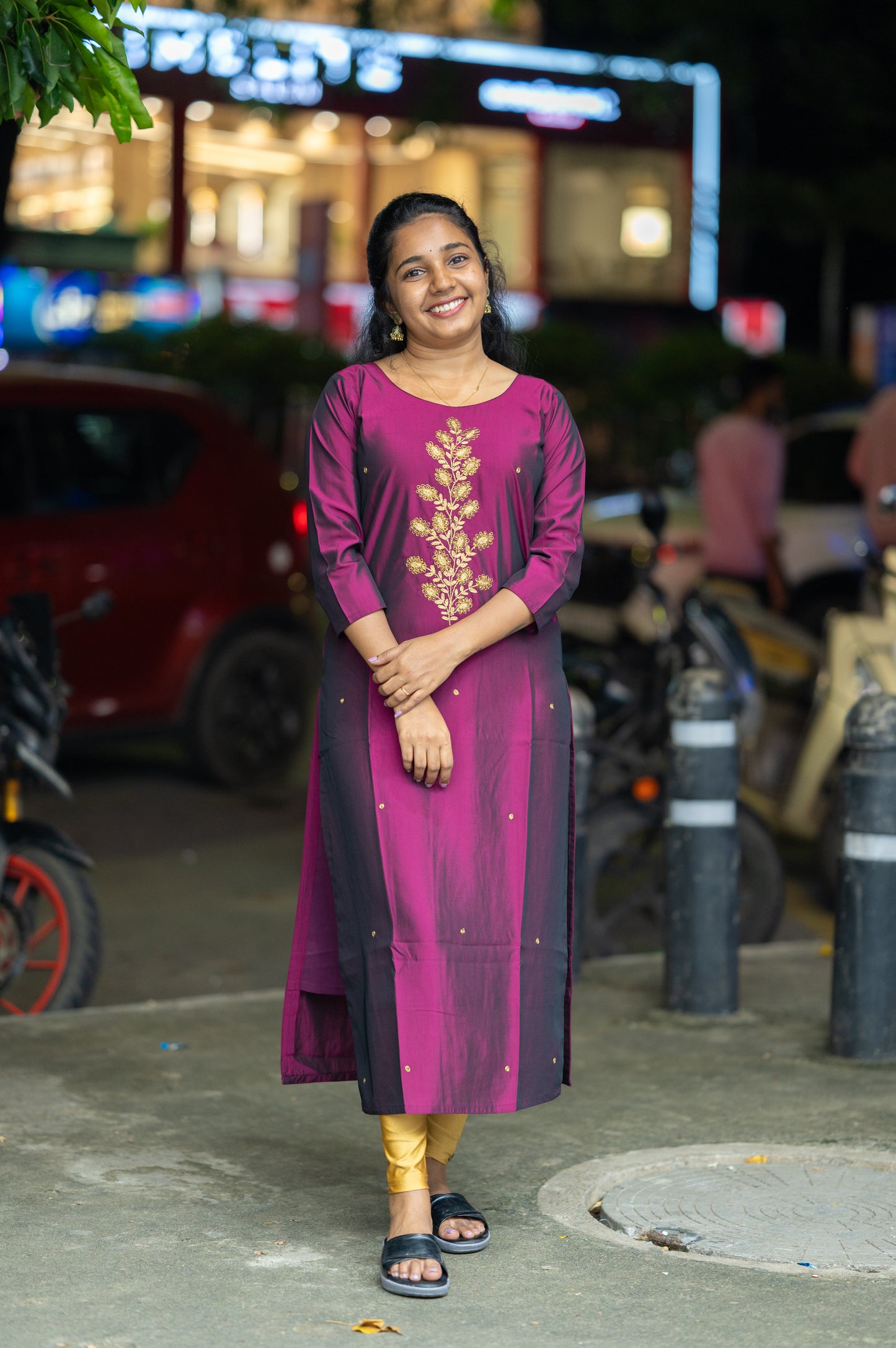 SIDE OPEN KURTHI{D.NO SC0027}