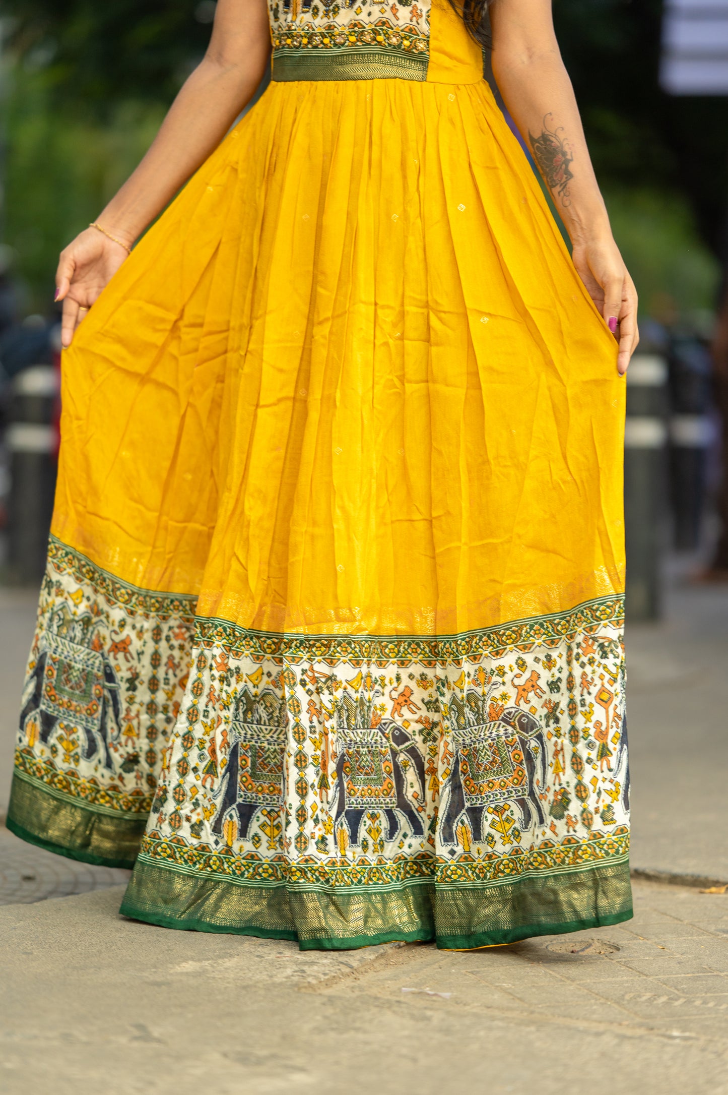 GOWN {D.NO G0002}