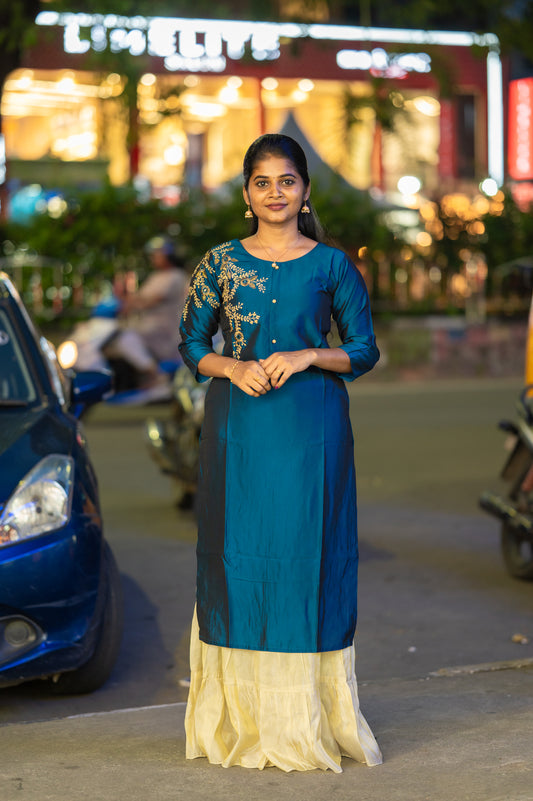 SIDE OPEN KURTI {D.NO SC0002}