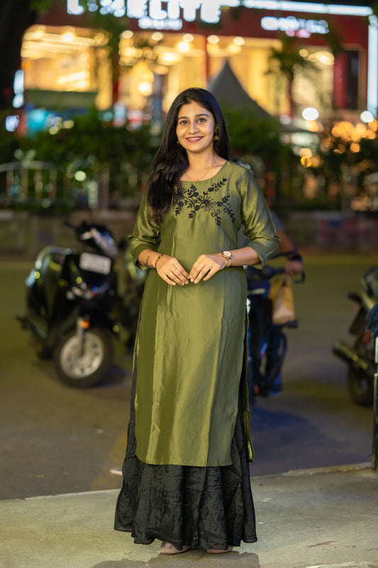 SIDE OPEN KURTI {D.NO SC0004}