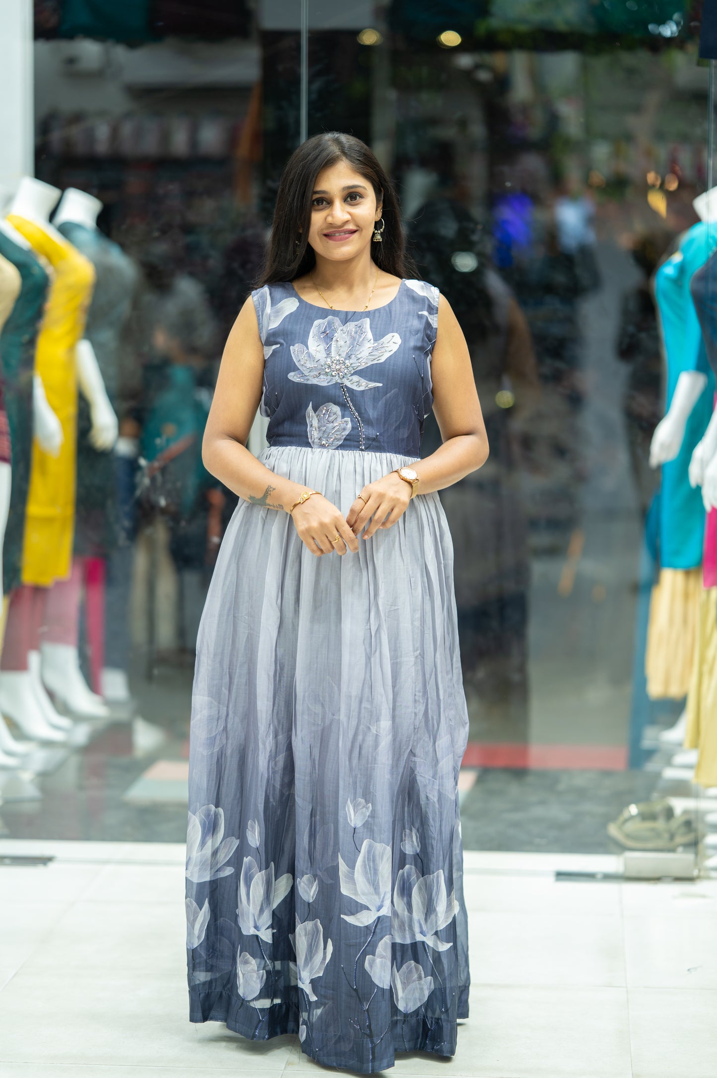 GOWN {D.NO G004}