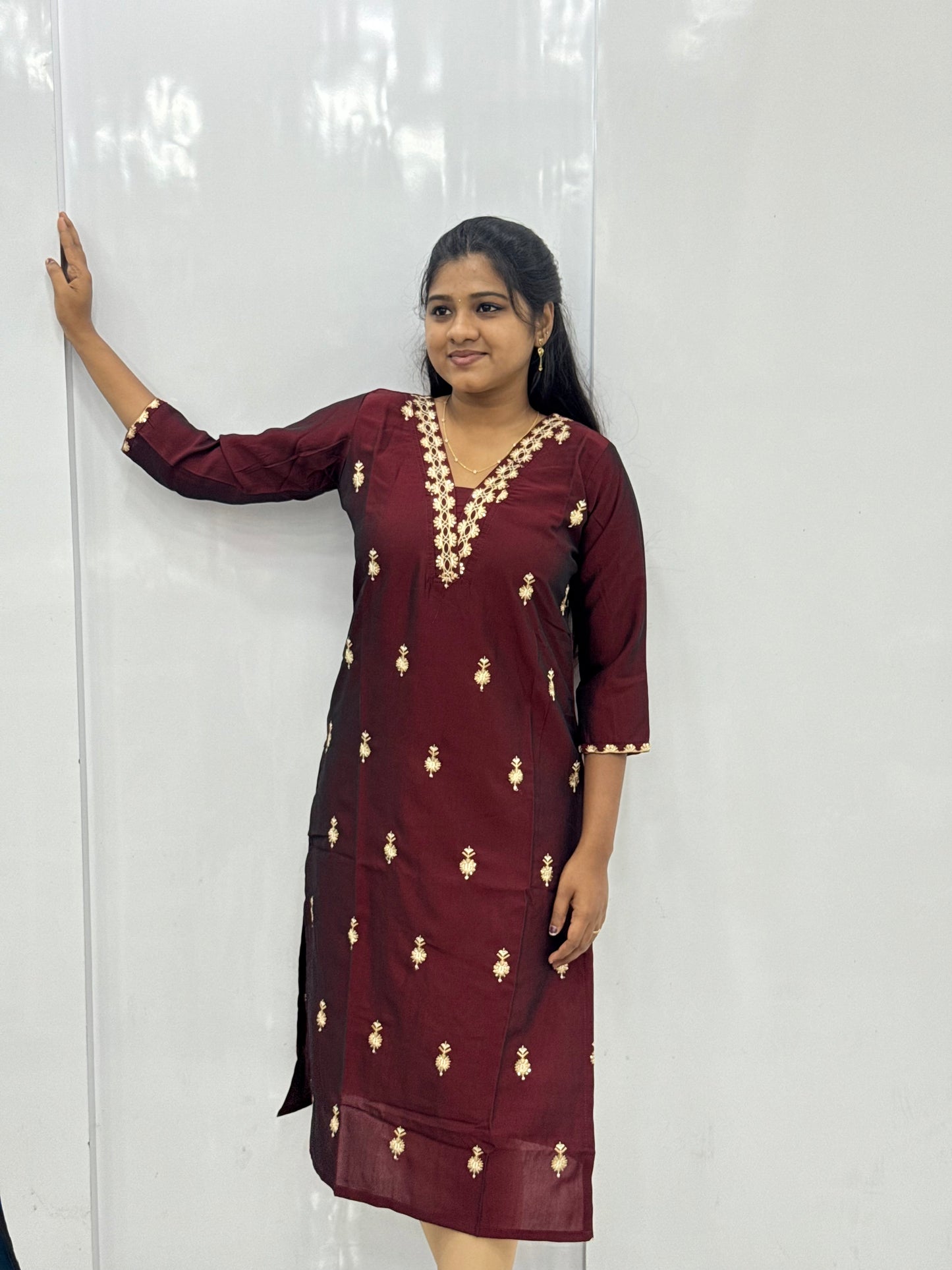 SIDE OPEN KURTI {D.NO SC0059}