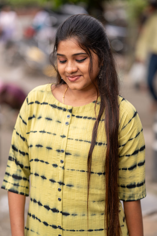 SIDE OPEN KURTHI{D.NO SC0014}