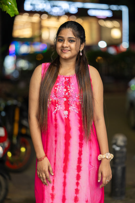 SIDE OPEN KURTHI{D.NO SC0018}