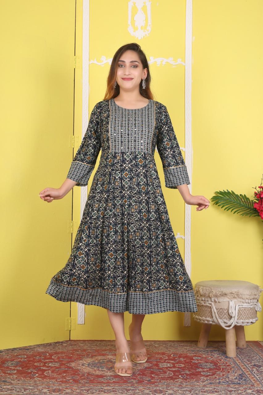 ANARKALI KURTHI{D.NO AN0033}