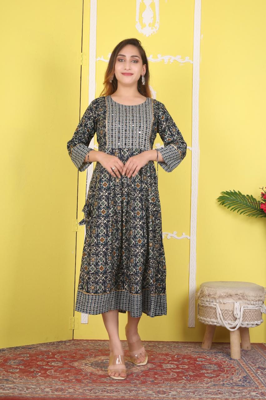 ANARKALI KURTHI{D.NO AN0033}