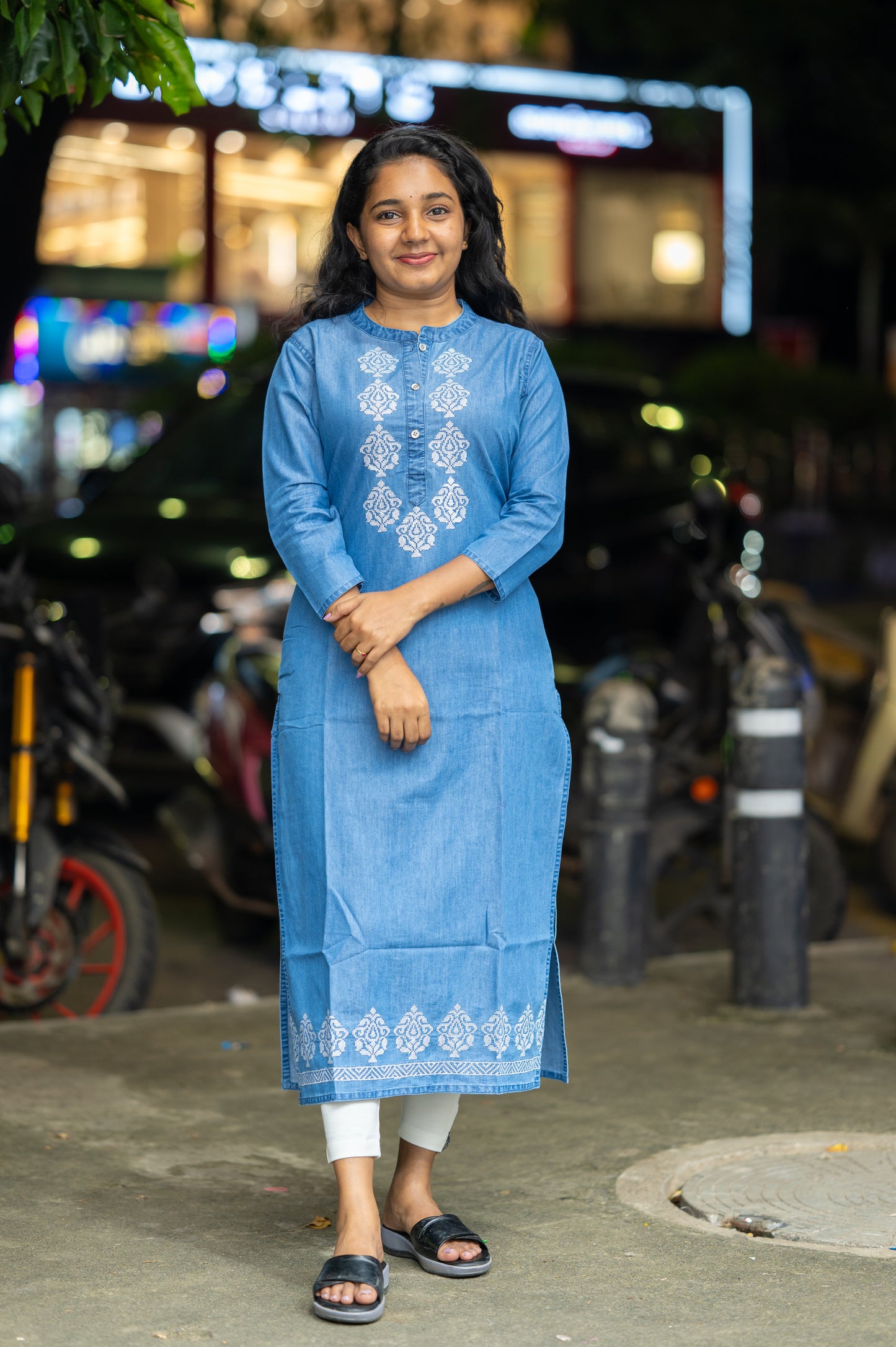 SIDE OPEN KURTHI{D.NO SC0031}