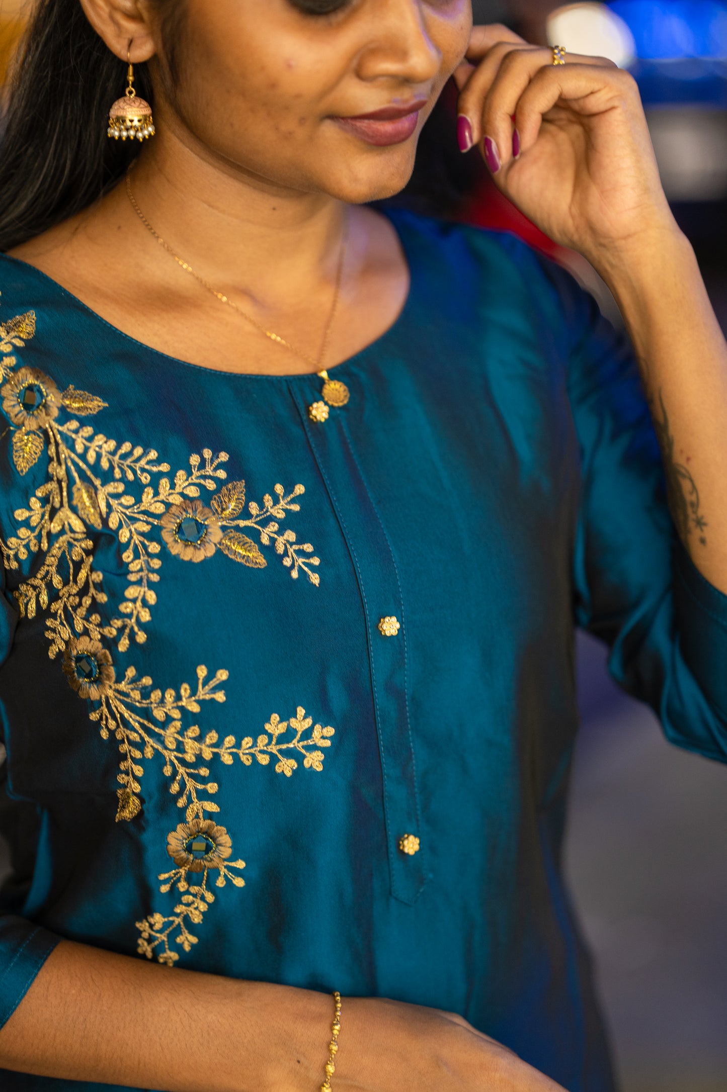 SIDE OPEN KURTI {D.NO SC0002}