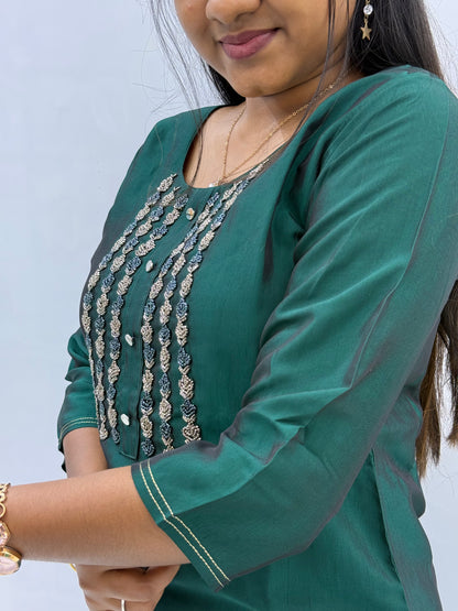 SIDE OPEN KURTI{D.NO SC0054}