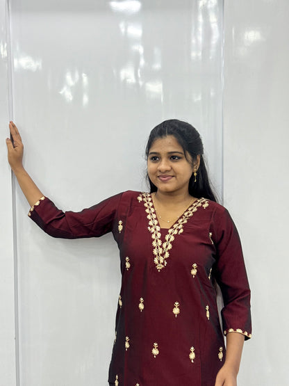 SIDE OPEN KURTI {D.NO SC0059}