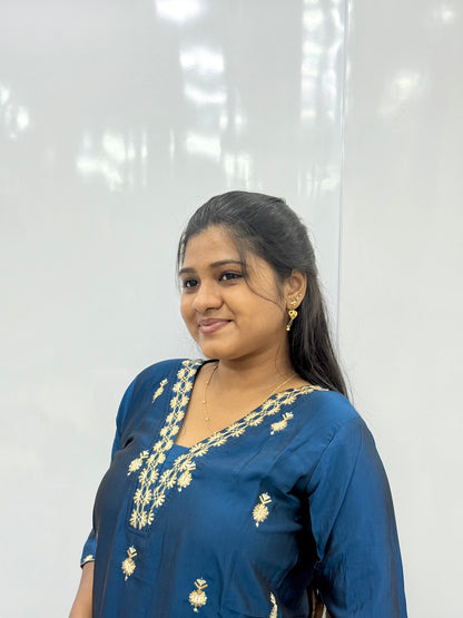 SIDE OPEN KURTI {D.NO SC0058}