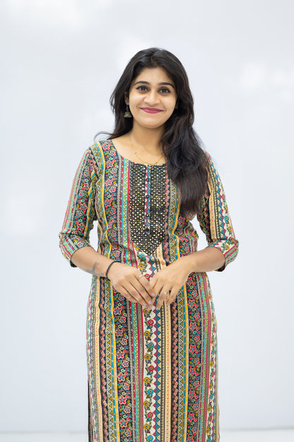 SIDE OPEN KURTHI