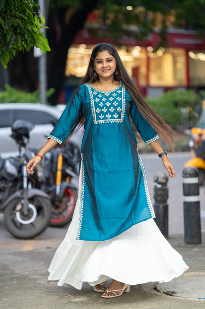 SIDE OPEN KURTHI