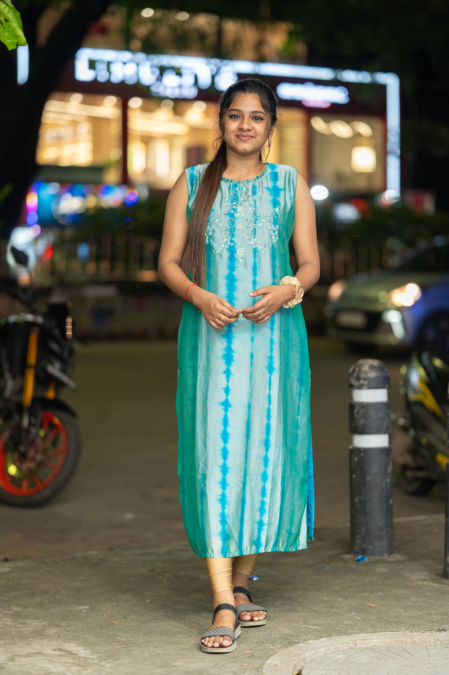 SIDE OPEN KURTHI{D.NO SC0019}