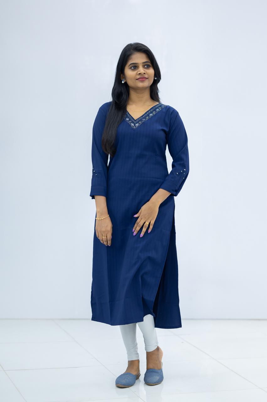 SIDE OPEN KURTHI